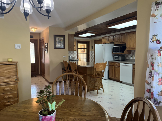 Listing Image 16