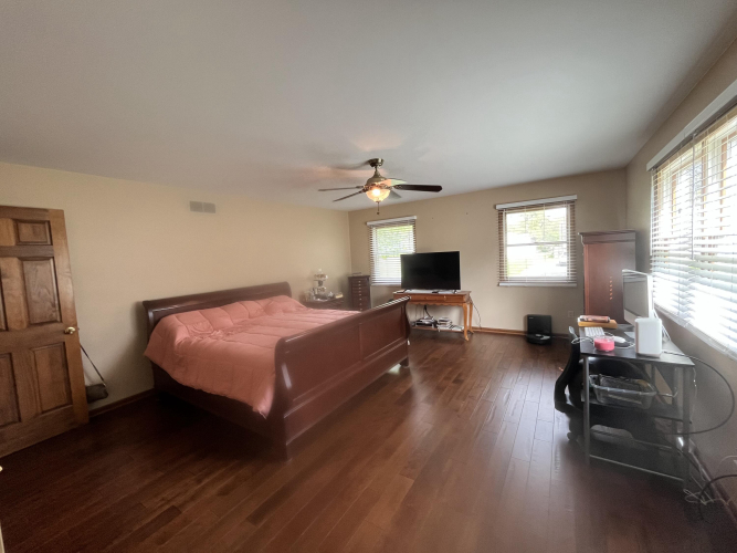 Listing Image 39