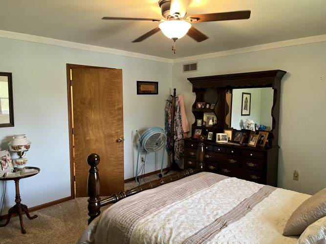 Listing Image 56