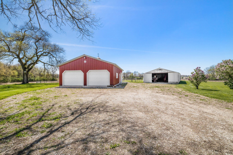 Listing Image 40