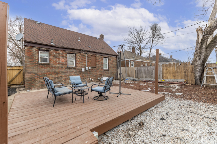 Listing Image 24