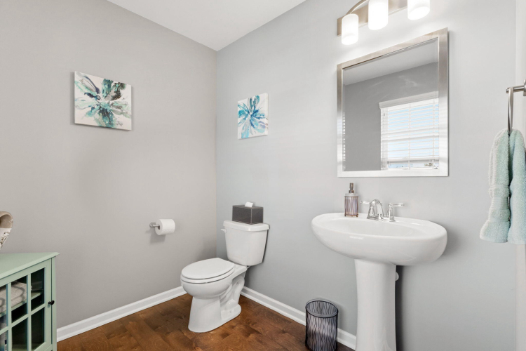 Listing Image 15