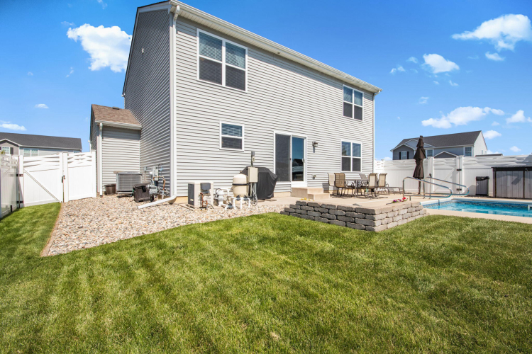 Listing Image 56