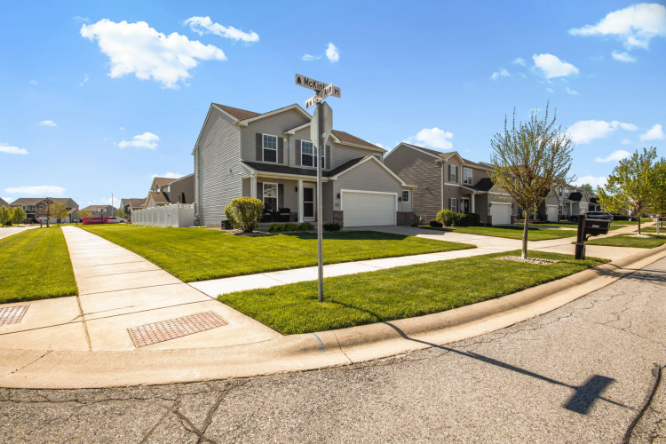Listing Image 80