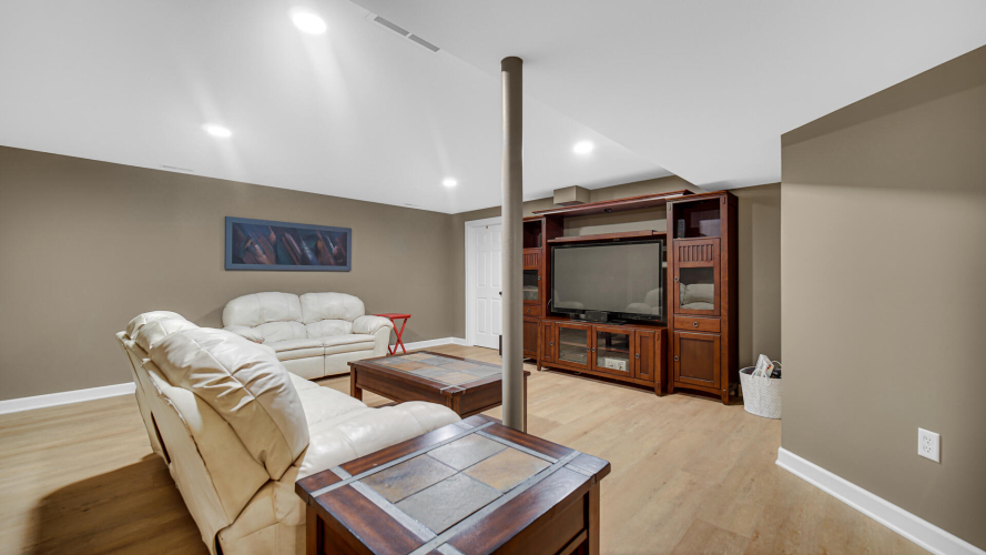 Listing Image 31