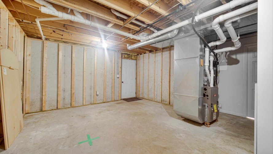 Listing Image 36