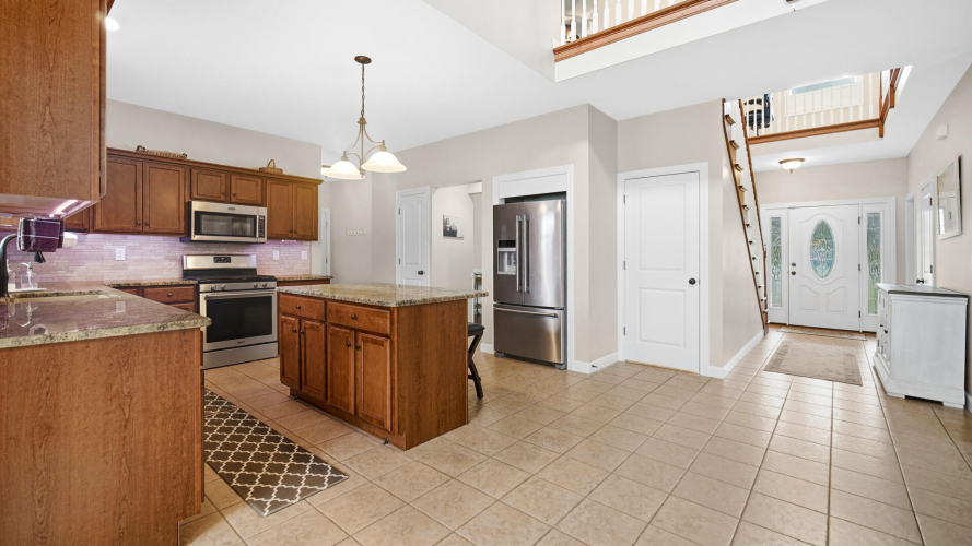 Listing Image 10