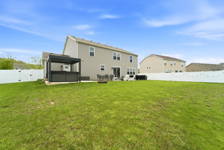 Listing Image 38