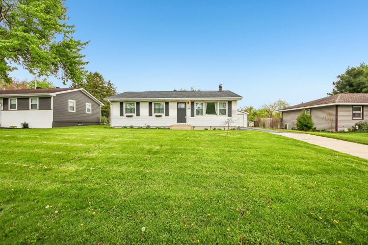 Listing Image 3