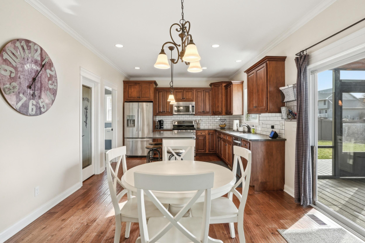 Listing Image 13