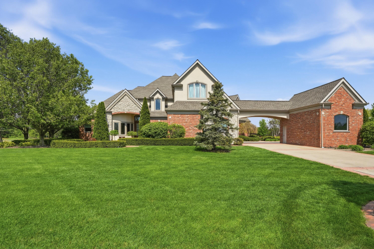 Listing Image 103