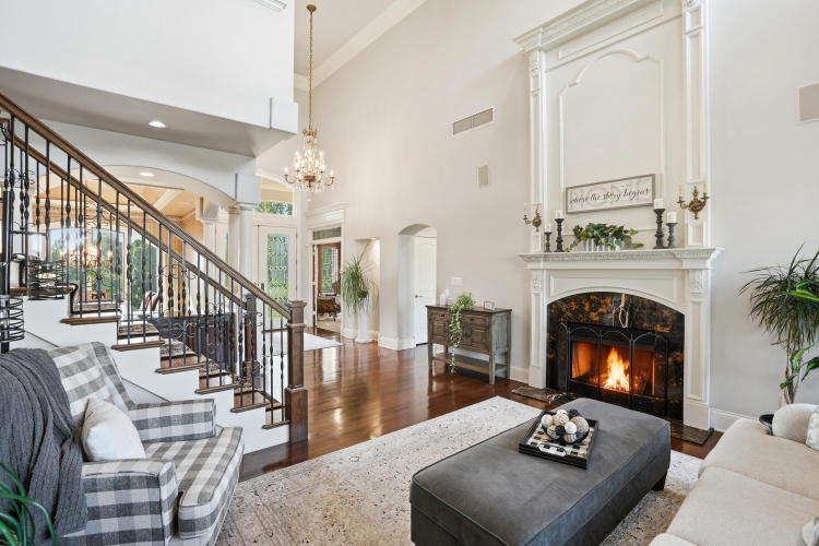 Listing Image 19