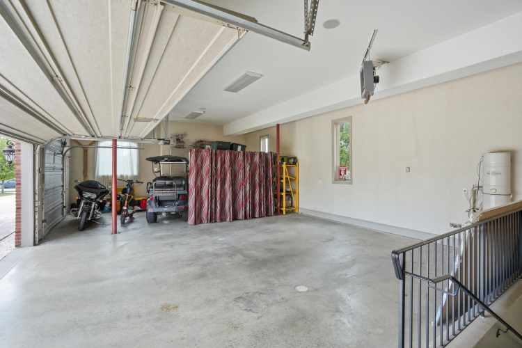 Listing Image 81