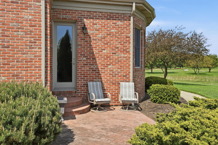 Listing Image 100