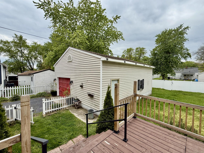 Listing Image 24