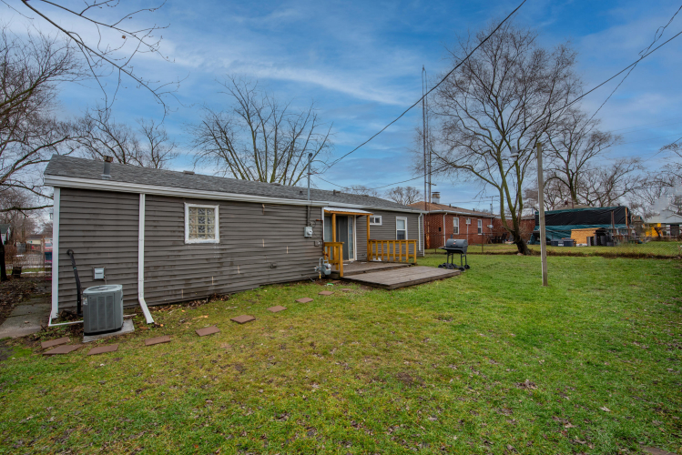 Listing Image 18