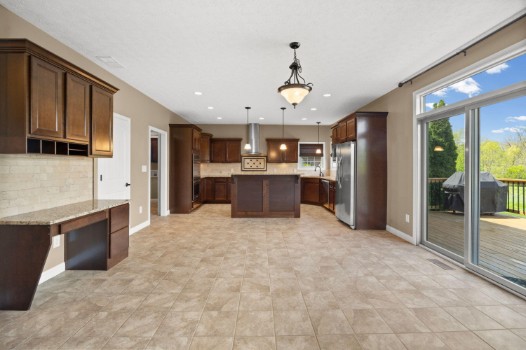 Listing Image 54