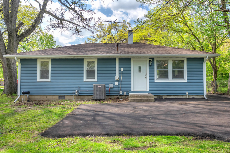 Listing Image 16