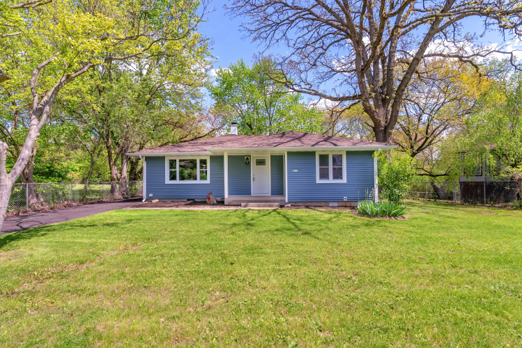Listing Image 3