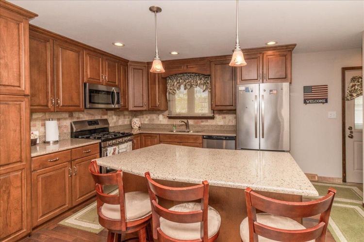 Listing Image 9