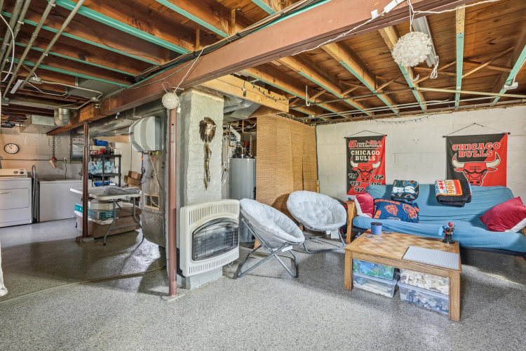 Listing Image 22