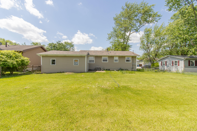 Listing Image 13