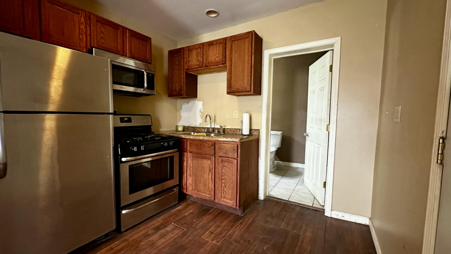 Listing Image 18