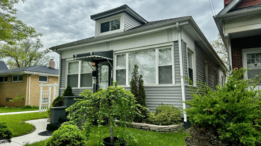 Listing Image 3