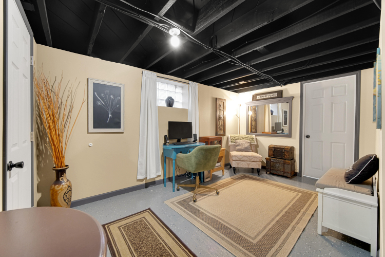 Listing Image 13
