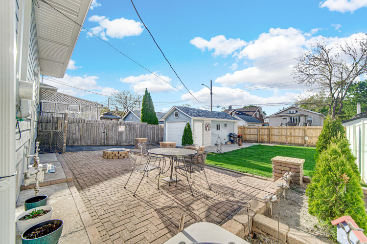 Listing Image 16