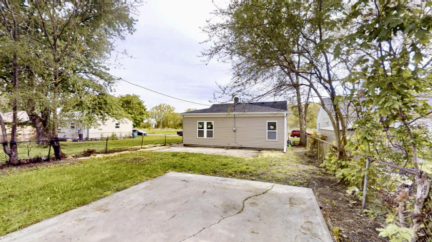 Listing Image 34
