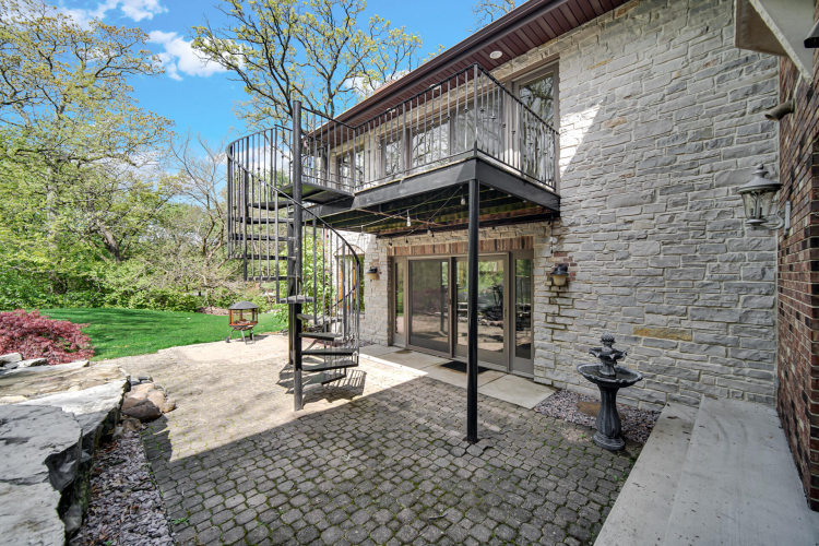 Listing Image 19
