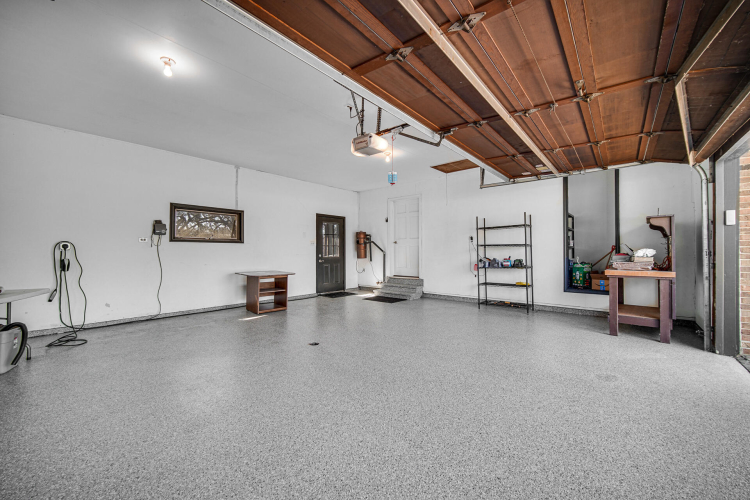 Listing Image 30