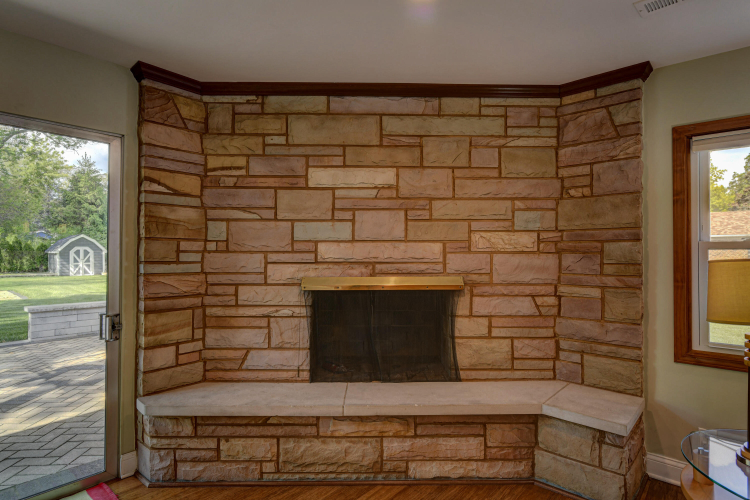 Listing Image 19