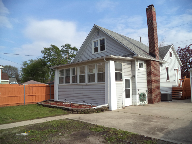 Listing Image 2