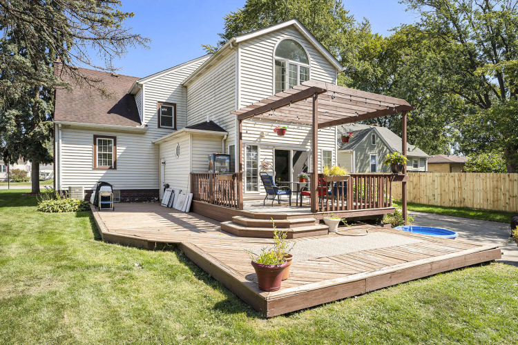 Listing Image 11