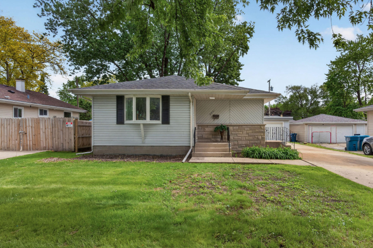 Listing Image 2
