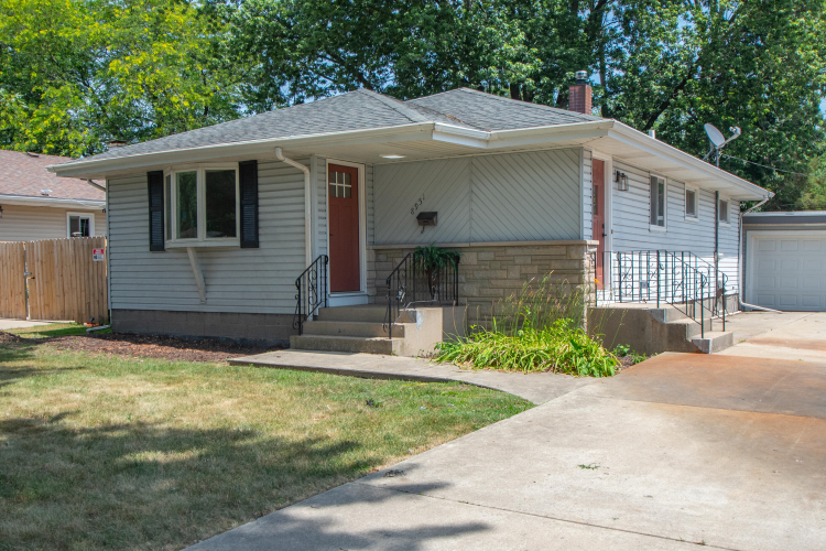 Listing Image 48