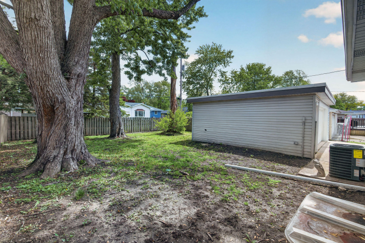 Listing Image 52
