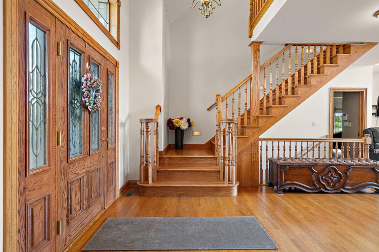 Listing Image 7