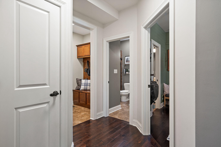 Listing Image 21