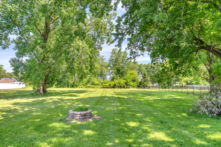 Listing Image 23