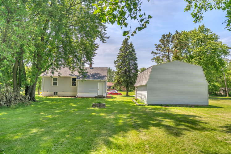 Listing Image 24