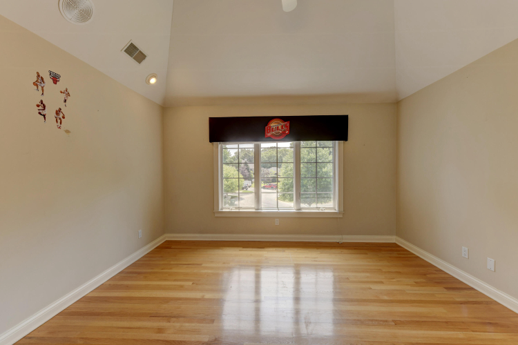 Listing Image 39