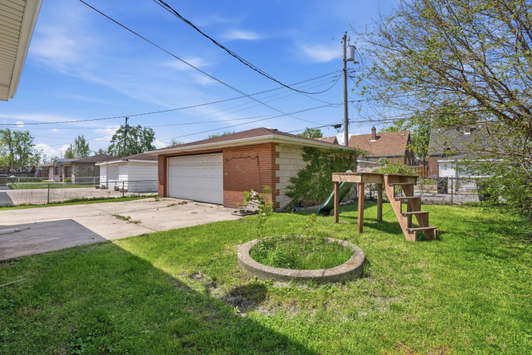 Listing Image 20
