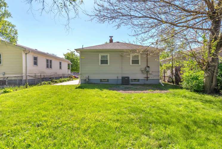 Listing Image 15