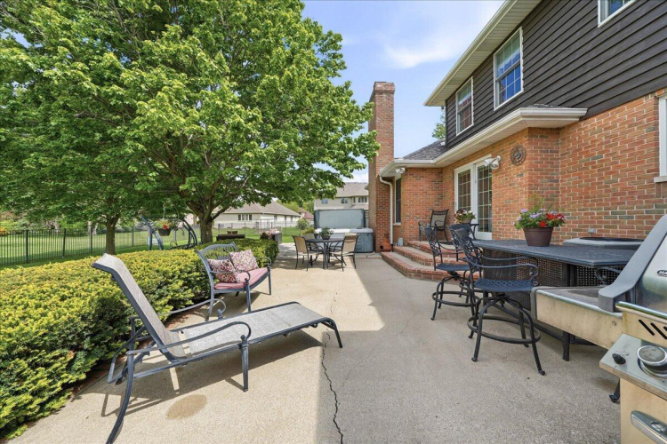 Listing Image 51