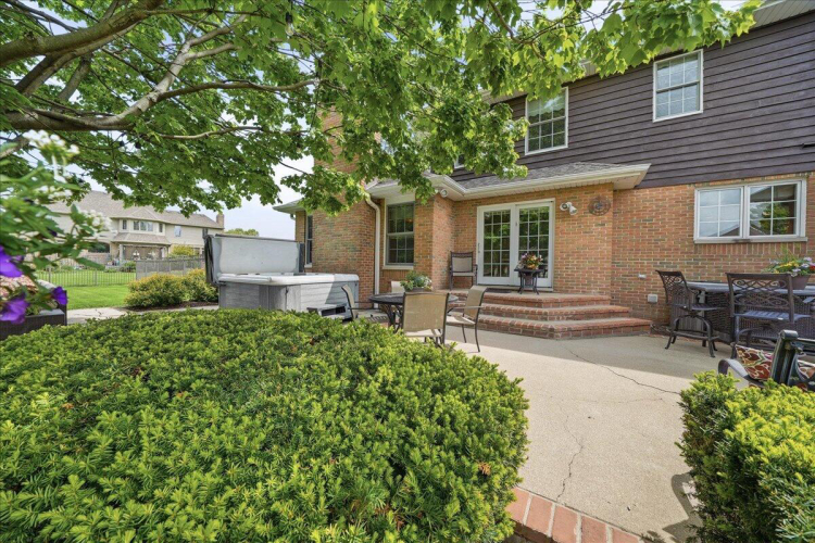 Listing Image 52