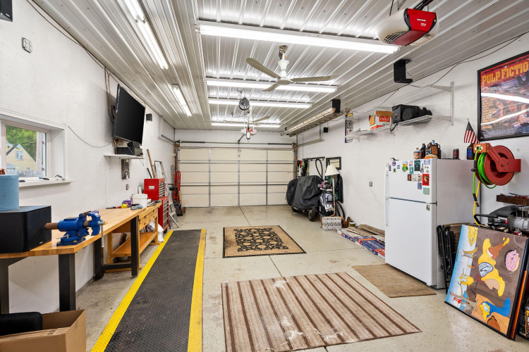 Listing Image 37