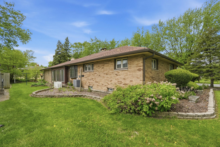 Listing Image 21